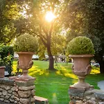 Borgo San Luigi Hotel 4*