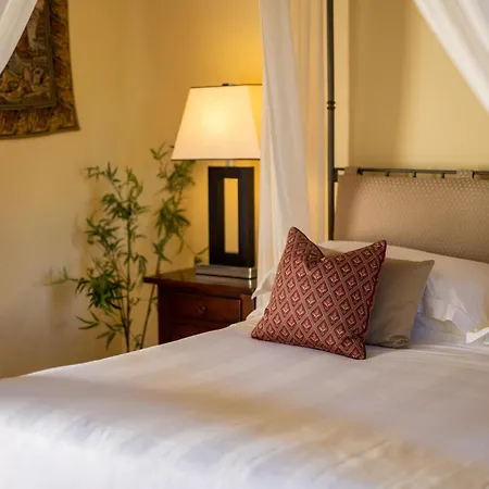 Borgo San Luigi 4* Monteriggioni