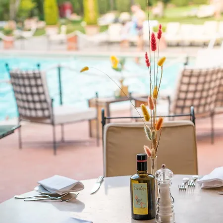 Borgo San Luigi 4*