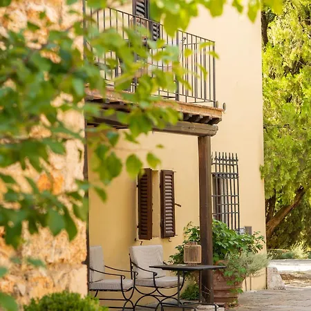 Borgo San Luigi Hotel