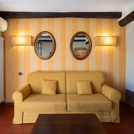 Borgo San Luigi Szálloda 4*