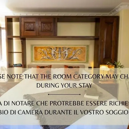Borgo San Luigi 4* מונטריג'יוני