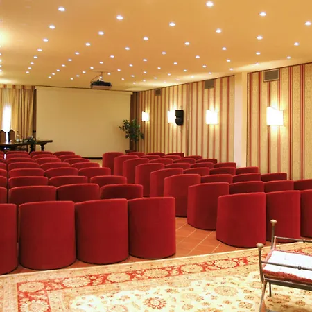 Borgo San Luigi Отель 4*