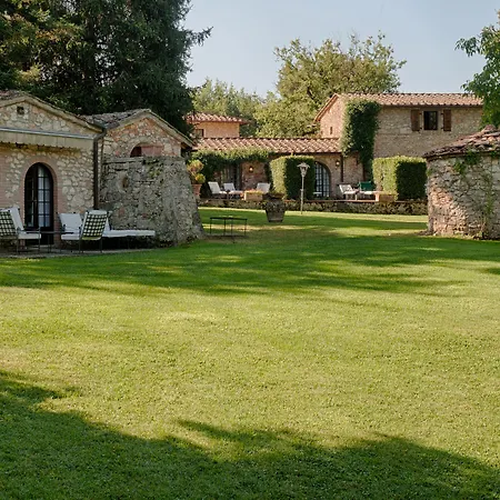 Borgo San Luigi 4* Монтериджиони