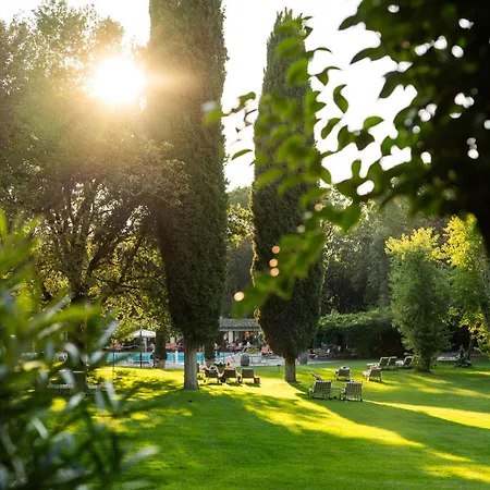 Отель Borgo San Luigi Монтериджиони
