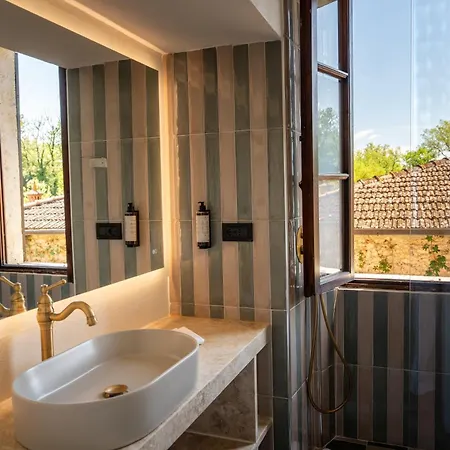 Отель Borgo San Luigi 4*