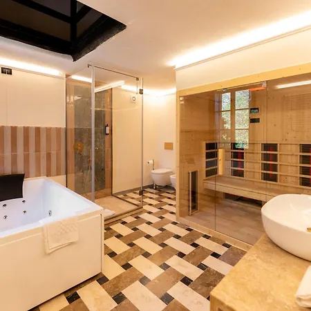 Отель Borgo San Luigi