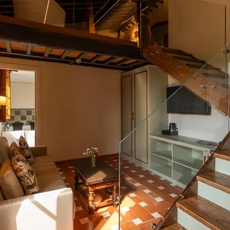 Borgo San Luigi Отель Монтериджиони