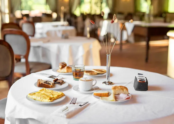 Borgo San Luigi Hotel