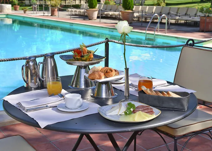 Hotel Borgo San Luigi Monteriggioni