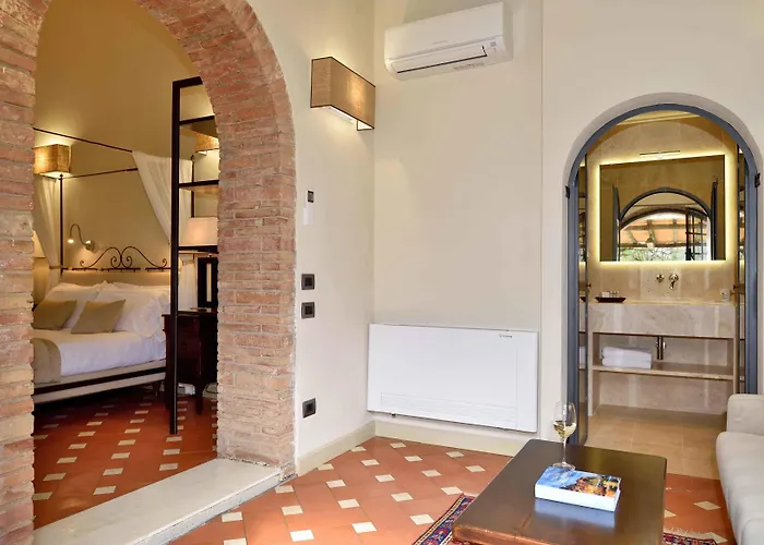 Borgo San Luigi 4* Monteriggioni