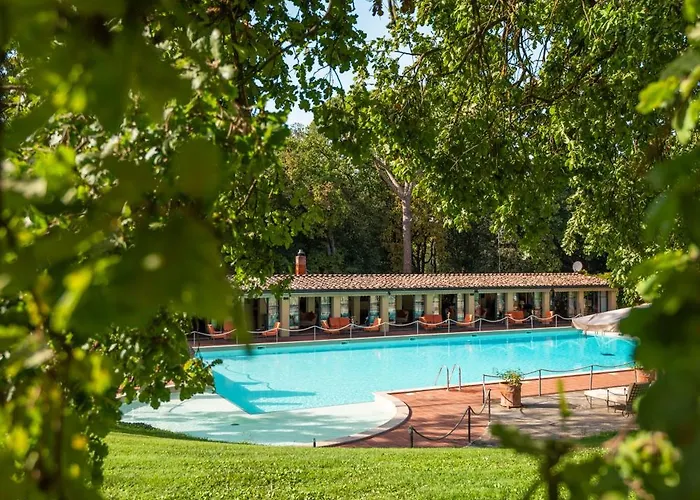 Borgo San Luigi 4* Monteriggioni