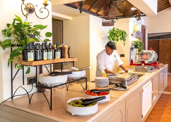 Borgo San Luigi Hotel 4*