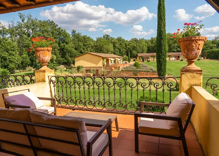 Hotel Borgo San Luigi Monteriggioni